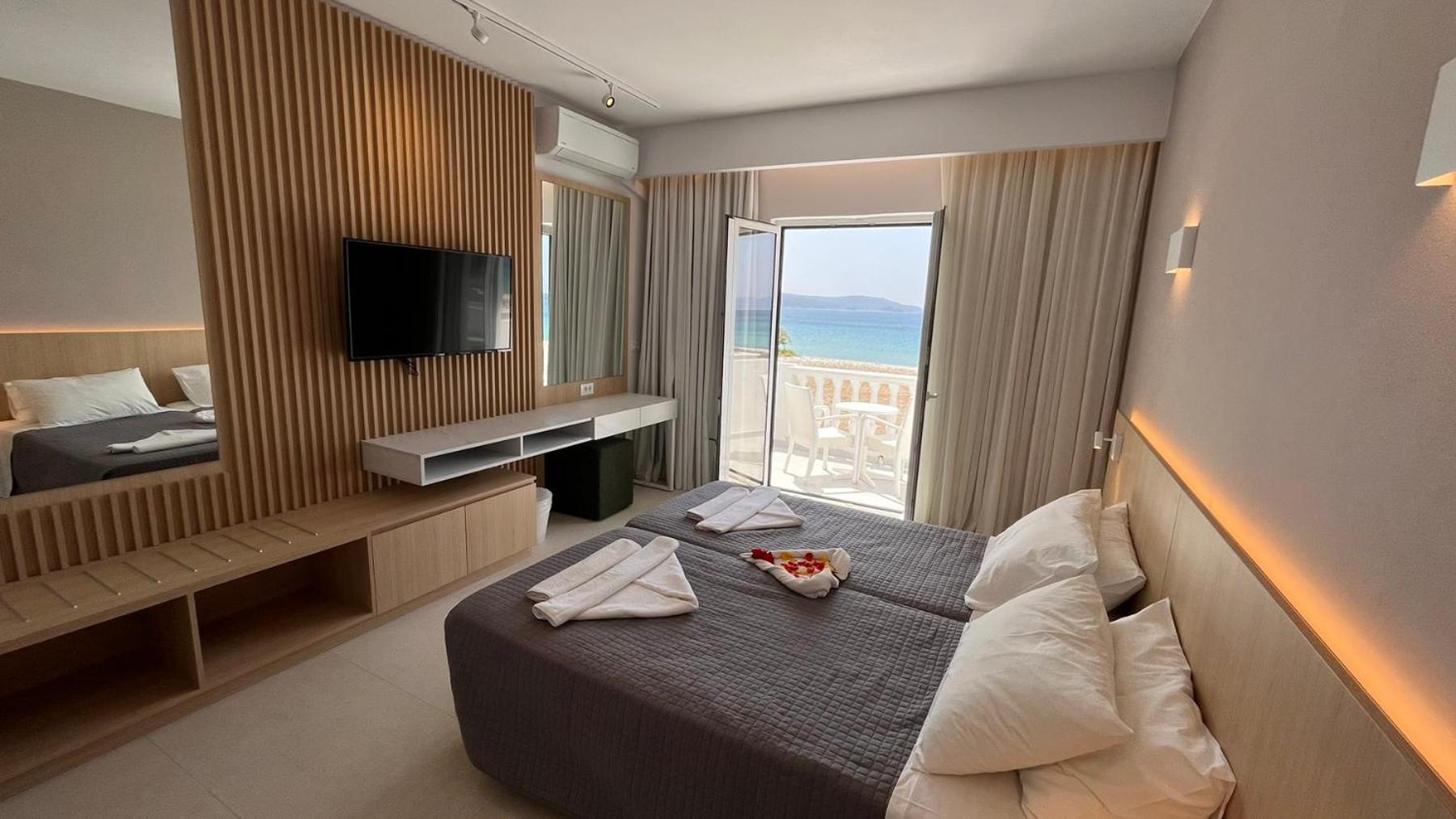 Sirenes Beach Resort Samos Town Exterior foto