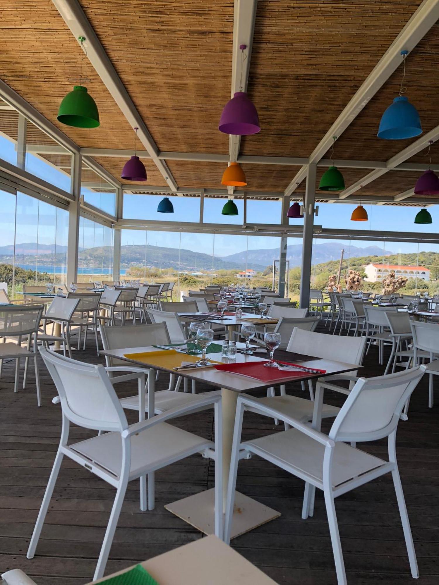 Sirenes Beach Resort Samos Town Exterior foto