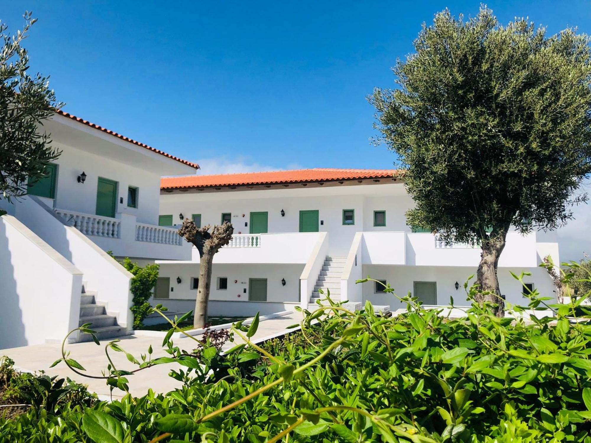 Sirenes Beach Resort Samos Town Exterior foto