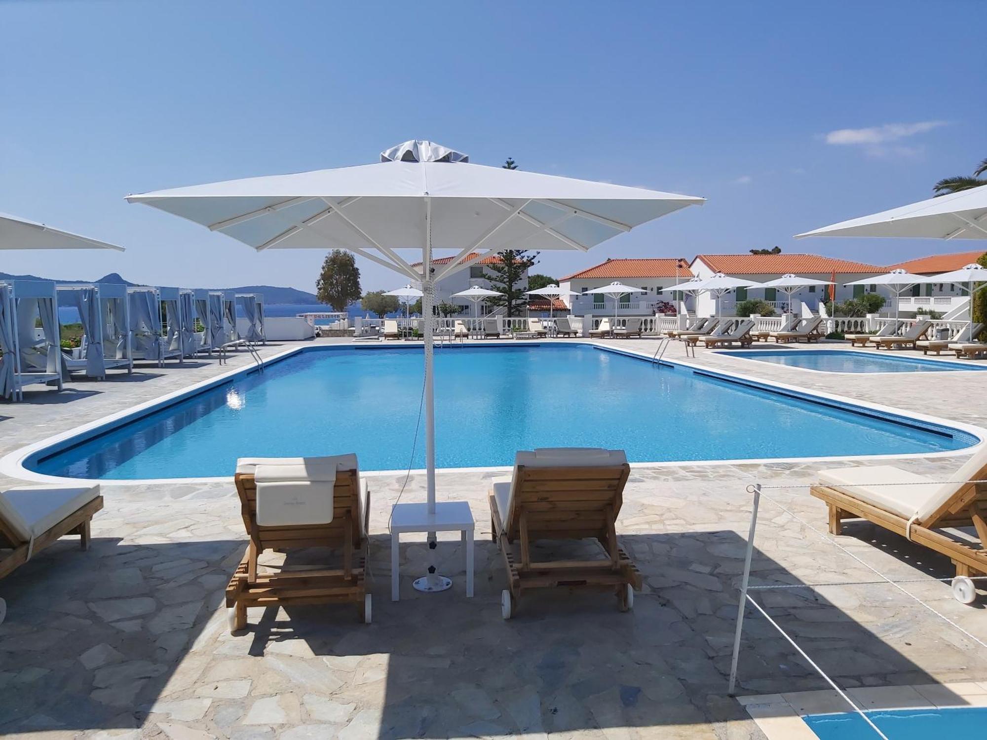 Sirenes Beach Resort Samos Town Exterior foto