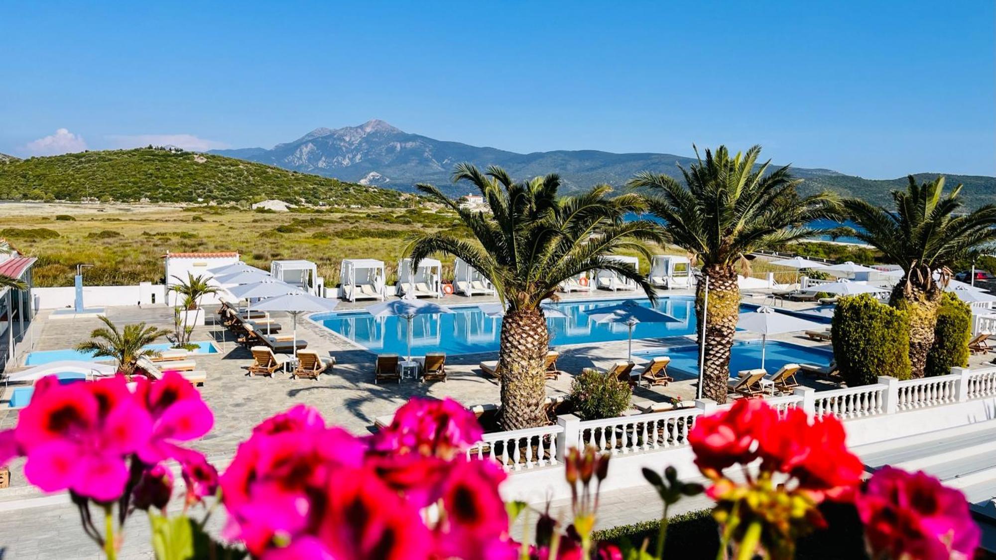 Sirenes Beach Resort Samos Town Exterior foto